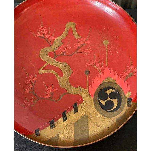 1920s Set of Four Japanese Maki-e Lacquered Pedestal Dishes For Sale - Image 5 of 9