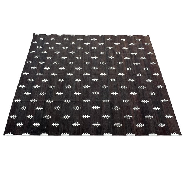 Cotton Vegetable Dyed Coffee Brown And White Tree Pattern Reversible Rug - 12'x15' These special flat-weave dhurries are...