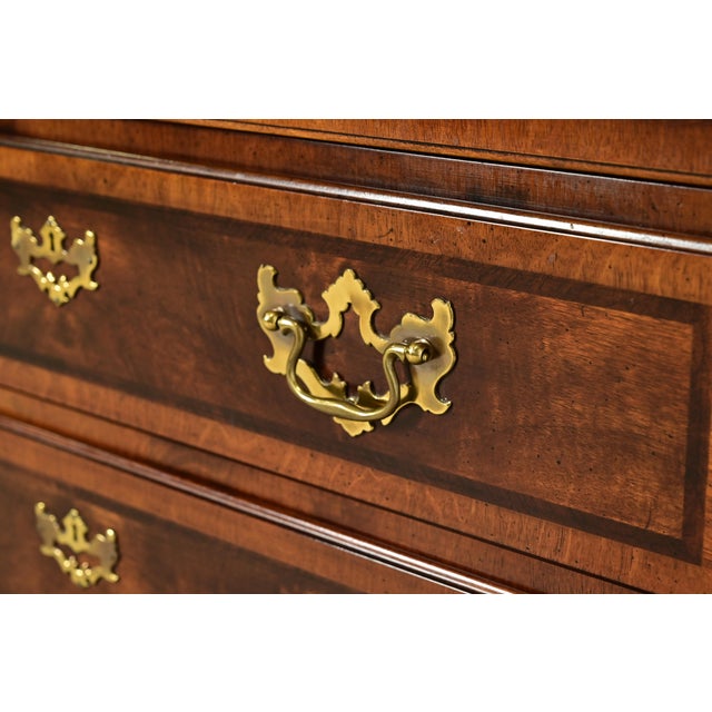 Brown Henredon Georgian Mahogany and Burl Wood Dresser or Chest of Drawers For Sale - Image 8 of 13