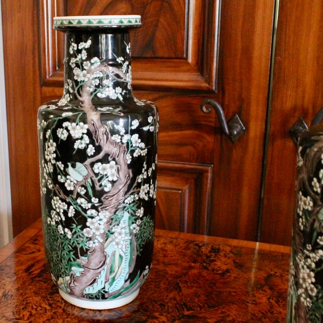 Black Pair of Large Famille Noir Chinese Porcelain Vases For Sale - Image 8 of 18