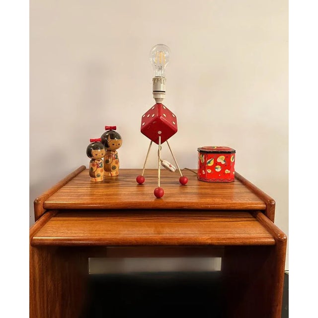 American Red & Cream Atomic Tripod Dice Table Lamp, 1950s For Sale - Image 10 of 11