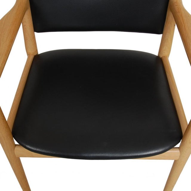 Pp-513 Armchair in Oak and Black Leather by Hans Wegner, 1990s For Sale - Image 3 of 13