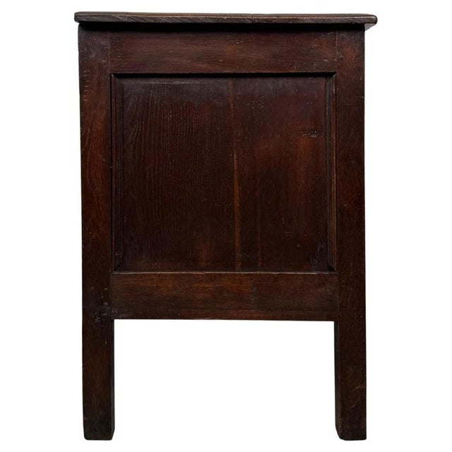 Antique English Georgian Oak Chest, 1900s For Sale - Image 6 of 11