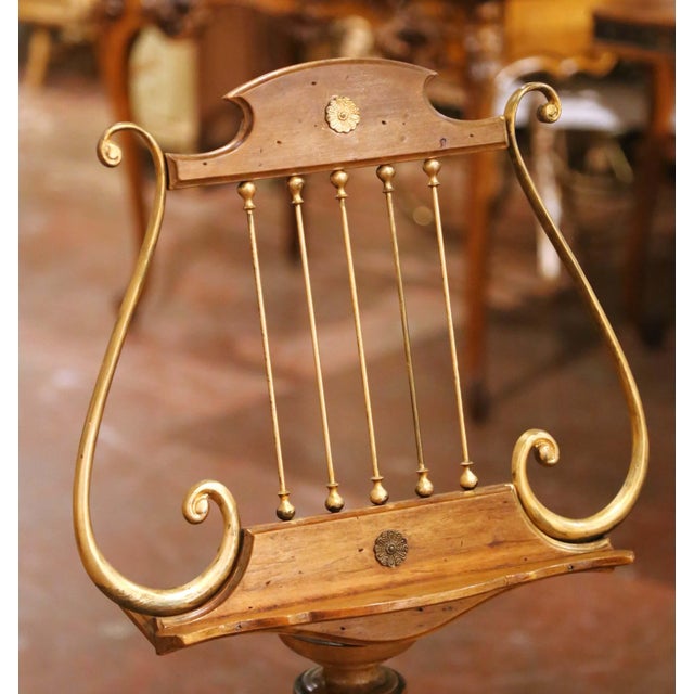 19th Century French Walnut and Brass Adjustable Lyre-Form Lutrin Music Stand For Sale - Image 4 of 11