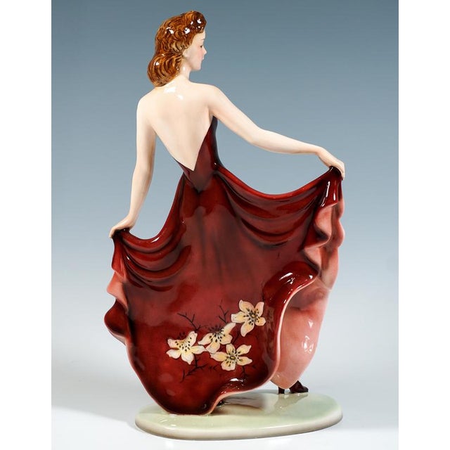 Art Deco Fantasy Dancer Posing attributed to Claire Weiss for Goldscheider, Vienna, Austria, 1939 For Sale - Image 3 of 7