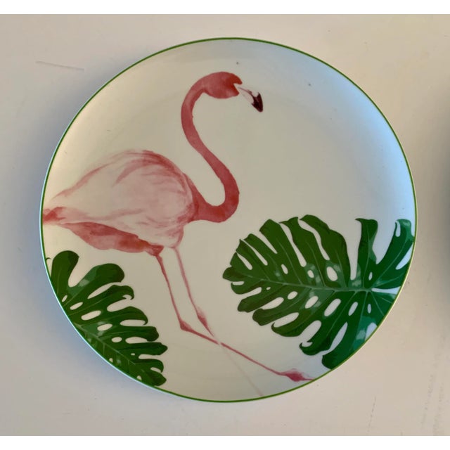Contemporary Fitz Floyd Pink Flamingo Ceramic Porcelain Plate - Set 2 Dinnerware For Sale - Image 3 of 9