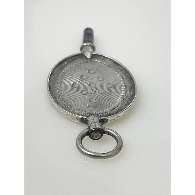 19th Century Dutch Silver Watch-Key with a Scene of a Bunch of Grapes For Sale - Image 4 of 8