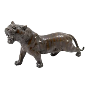 19th or 20th Century Japanese Meiji Bronze Okimono Figure of a Tiger, Signed