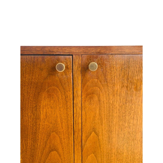Mid 20th Century Mid-Century Modern Walnut Triple Dresser in Style Paul McCobb For Sale - Image 5 of 11