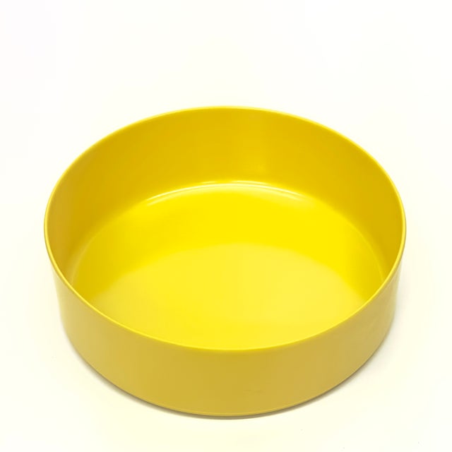 Plastic 1970s Yellow Melamine Oblique Dinnerset by P M C - Place Settings for 6 / 16 Pieces For Sale - Image 7 of 13