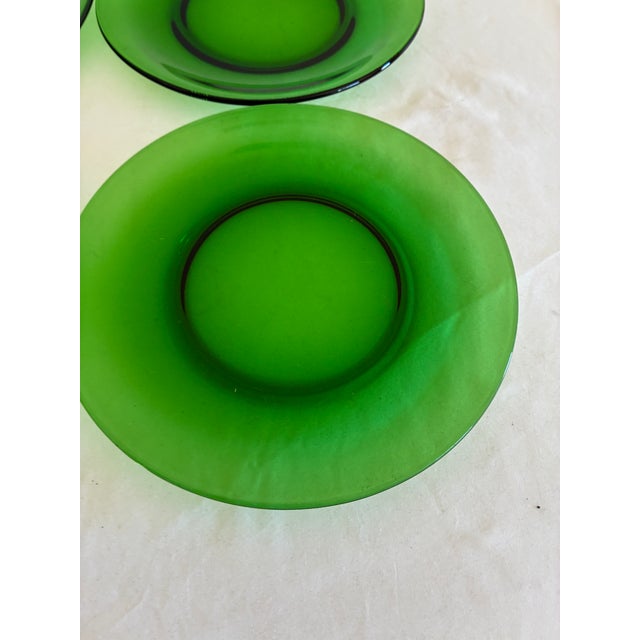 Mid-Century Modern Vintage Emerald Green Glass Plates, Vereco France - Set of 4 For Sale - Image 3 of 8