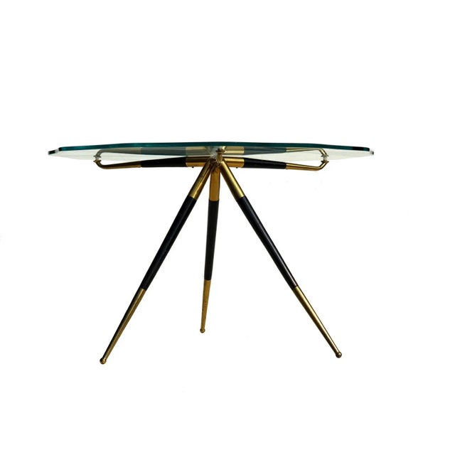 - Rare coffee table - Mahogany and brass base - Original 50s crystal top I have official proof of authenticity such as...