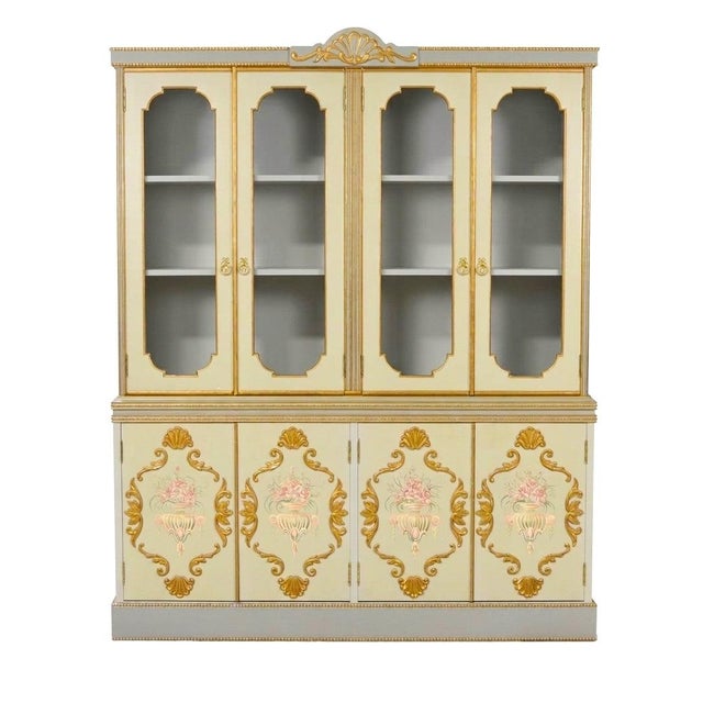 Early to Mid-20th Century Louis XVI Style Italian Hand-Painted China Cabinet For Sale - Image 11 of 11