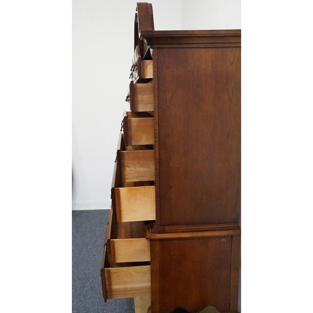 American Drew Solid Cherry Traditional Queen Anne 38" Pediment Highboy Chest 76-292 / 76-293 For Sale In Kansas City - Image 6 of 12