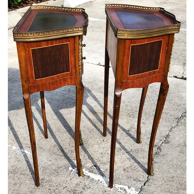 French Louis XV Bedside Tables Nightstands a Pair For Sale - Image 12 of 15