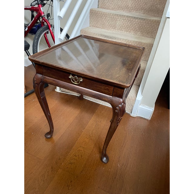 Vintage Henredon Aston Court Collection, Queen Ann Style Mahogany Side Table For Sale - Image 4 of 6
