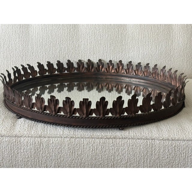 Large Vintage Italian Tole Acanthus Leaf Round Mirrored Tray / Mirrored Plateau / Round Mirrored Cocktail Tray For Sale In Little Rock - Image 6 of 17