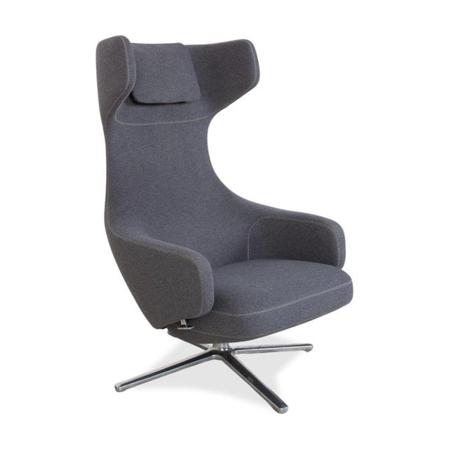 Vitra Set of Grand Repos Lounge Chair and Ottoman in Grey Fabric by Antonio Citterio for Vitra For Sale - Image 4 of 18