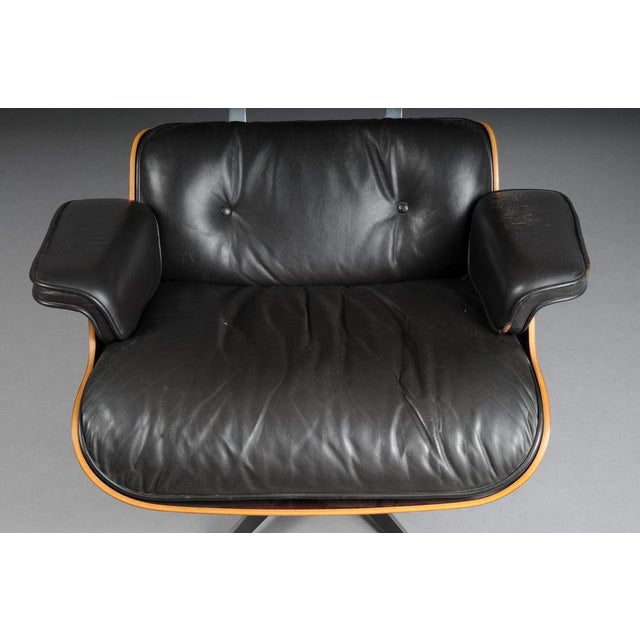 Set of Lounge Chair and Ottoman by Charles Eames for Herman Miller, 1960s For Sale - Image 9 of 18