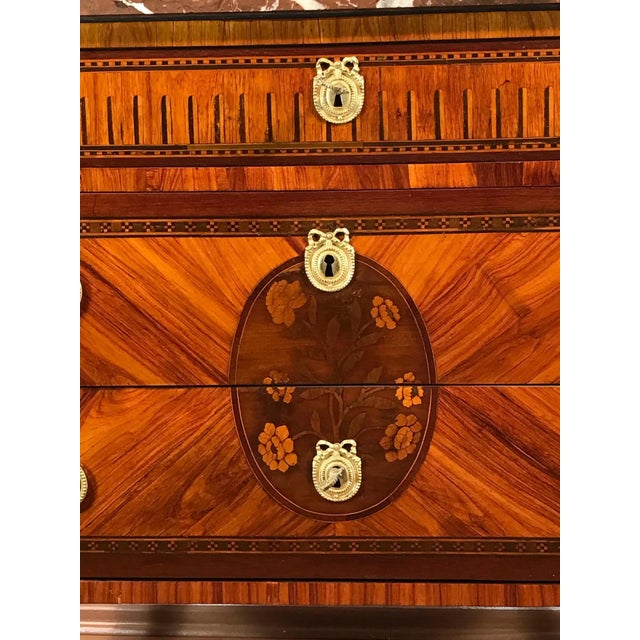 French Louis XVI Chest of Drawers, 1780 For Sale - Image 3 of 6