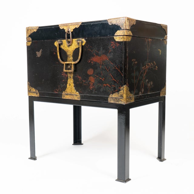 Black Late 19th Century Japanese Black Lacquered Trunk on Stand For Sale - Image 8 of 8