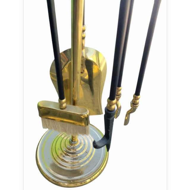 Traditional Vintage Brass Black Traditional Fireplace Guard With 5 Piece Poker Accessories- a Set 6 For Sale - Image 3 of 7