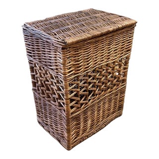 Early 20th Century Lidded Basket Hamper For Sale