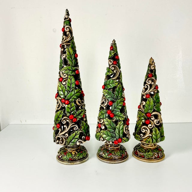 1990s Vintage Americana Boho Chic Christmas Holly Topiary Trees Holiday Accents - Set of 3. For Sale - Image 13 of 17