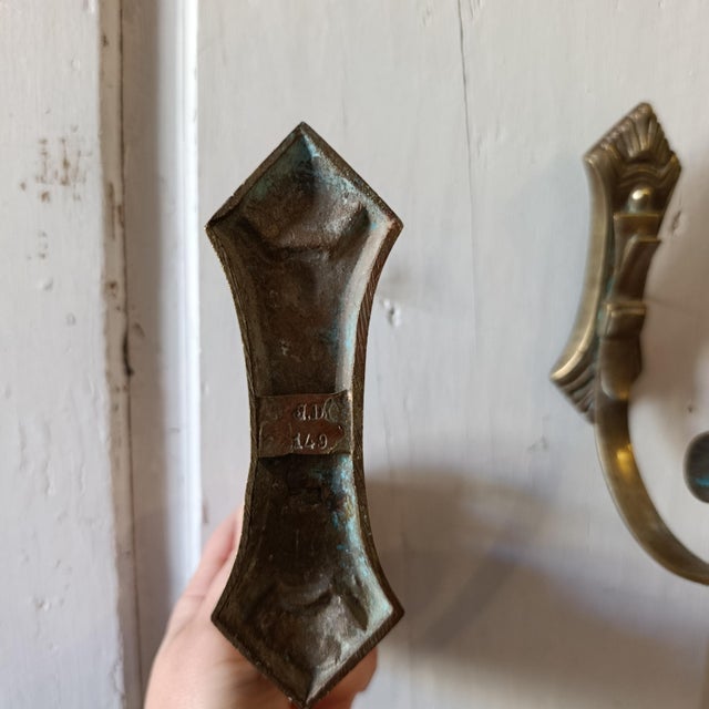 Antique French Bronze Curtain Tiebacks with Architectural Detailing, 1890s, Set of 2 For Sale - Image 6 of 8