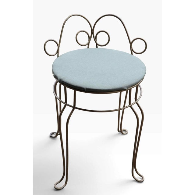 Mid-Century Modern Wire Framed Hollywood Regency Style Vanity Stool Bench C. 1950/60's For Sale - Image 3 of 10