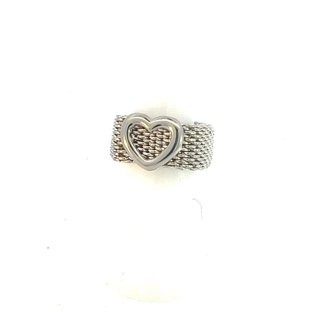 1990s Tiffany & Co Estate Somerset Heart Ring 7 Silver 9.60 mm For Sale In New York - Image 6 of 7