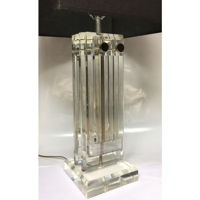 Mid-Century Modern Lucite Skyscraper Table Lamp For Sale - Image 4 of 10
