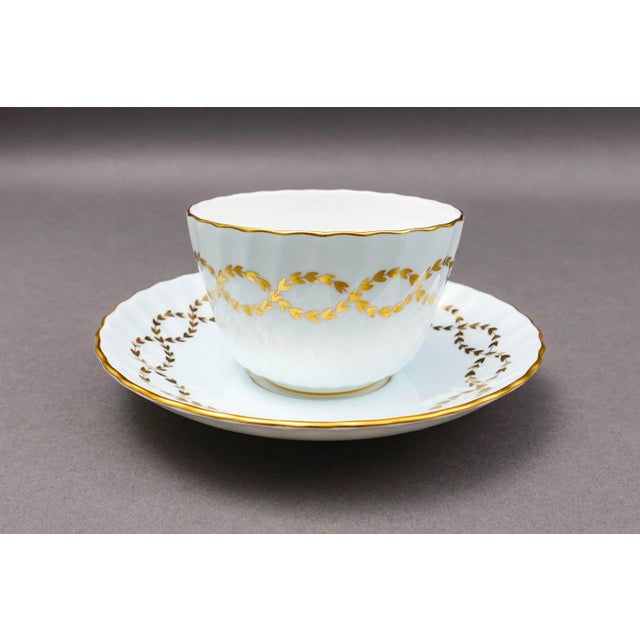 Minton Late 20th Century Minton England S600 Gold Laurel Leaves Light Blue Tea Cup & Saucer Set- 8 Pieces For Sale - Image 4 of 10