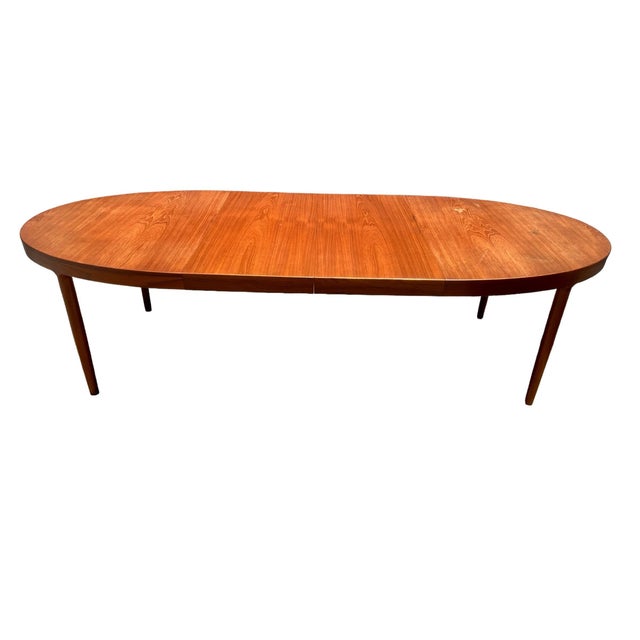1960s 1960s Oval Danish Modern Expanding Teak Dinning Table. By Randers Mobelfabrik For Sale - Image 5 of 9