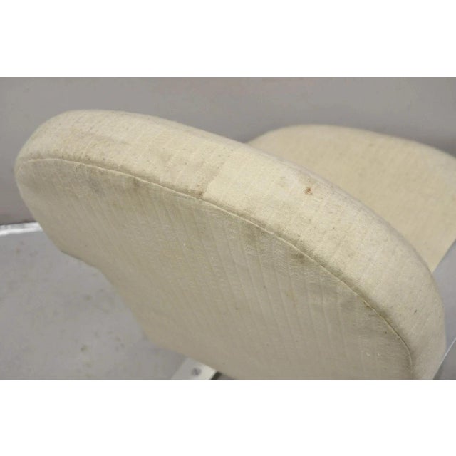 Vintage Mid Century Modern Aluminum Flat Bar Ski Base Cantilever Lounge Chair For Sale - Image 9 of 12