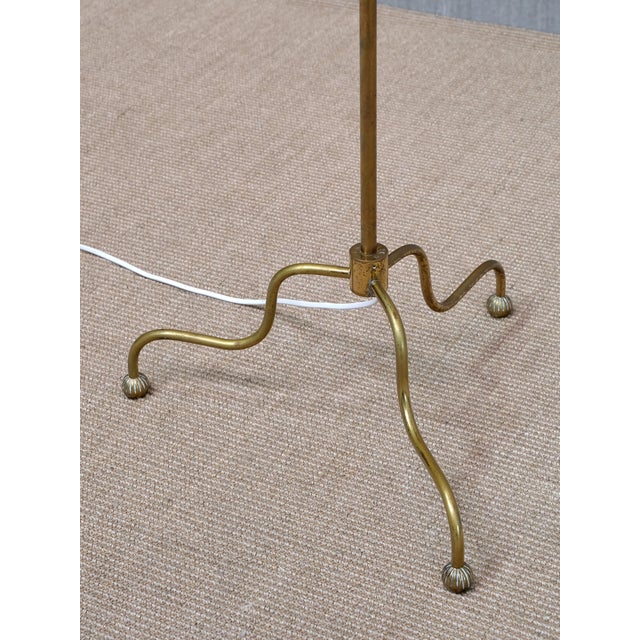 Swedish Modern Floor Lamp in Brass and Cream Silk Shade from FMK Belysning, Sweden, 1950s For Sale - Image 4 of 10