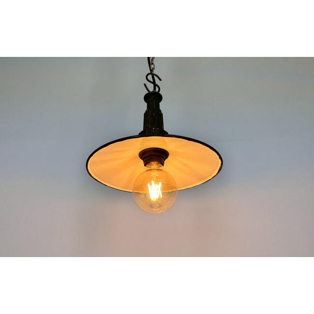Industrial Enameled Military Pendant Lamp with Cast Aluminium Top, 1960s For Sale - Image 15 of 16
