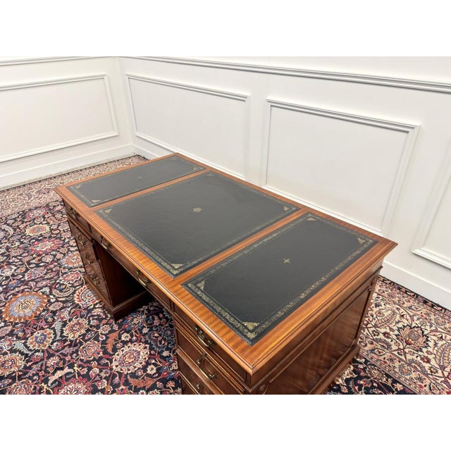 English Desk with Black Inlay For Sale - Image 15 of 18