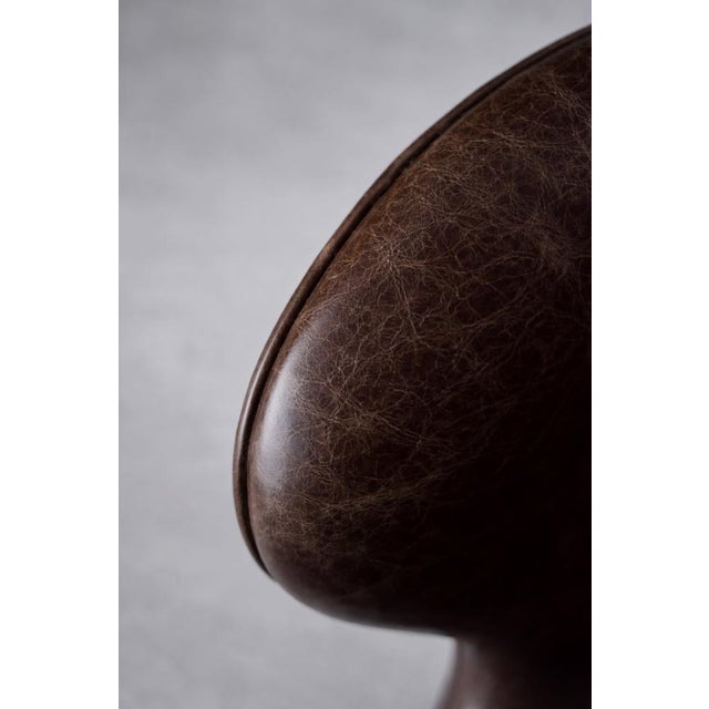 Mid-Century Modern Danish Brown Leather Swan Chair by Arne Jacobsen for Fritz Hansen, 1958 For Sale - Image 12 of 18