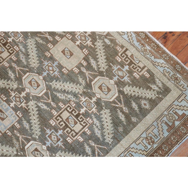 Early 20th Century Earth Tone Persian Malayer Rug - 4'5" x 5'10" For Sale In New York - Image 6 of 9