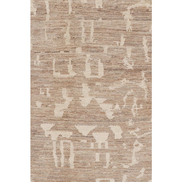 Rug & Kilim’s Contemporary Abstract Rug With Beige-Brown Geometric Patterns For Sale In New York - Image 6 of 7