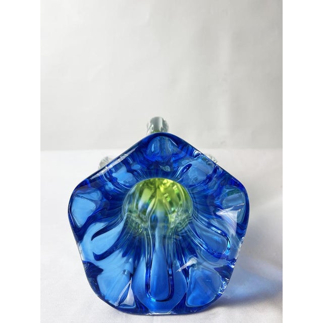Sommerso Marine Blue and Lime Art Glass Vase by Josef Hospodka for Chribska, 1960s For Sale - Image 6 of 11