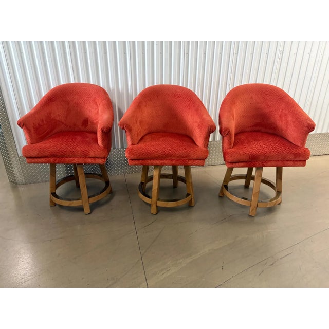 1980s 1980s Set of 3 Custom Goatskin Upholstered 360 Swivel Counter Stools 22 1/2 Seat Height For Sale - Image 5 of 5