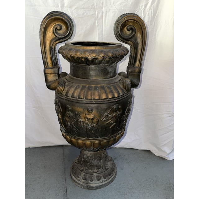 Antique giant bronze vase from the 1950s. Excellent decorative object.