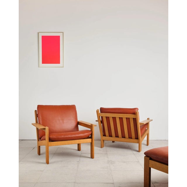 1960s Brutalist Lounge Chairs with Ottoman in Oak and Leather by Tage Poulsen, Denmark, 1960s, Set of 3 For Sale - Image 5 of 18