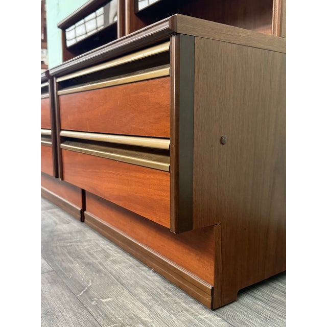Brown Vintage Italian Nightstands with Integrated Lamps, 1970s, Set of 2 For Sale - Image 8 of 18