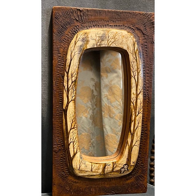 French Country 1960s Rectangular Mirror in Wood and Talosel Representing Two Owls in the Forest, France For Sale - Image 3 of 11