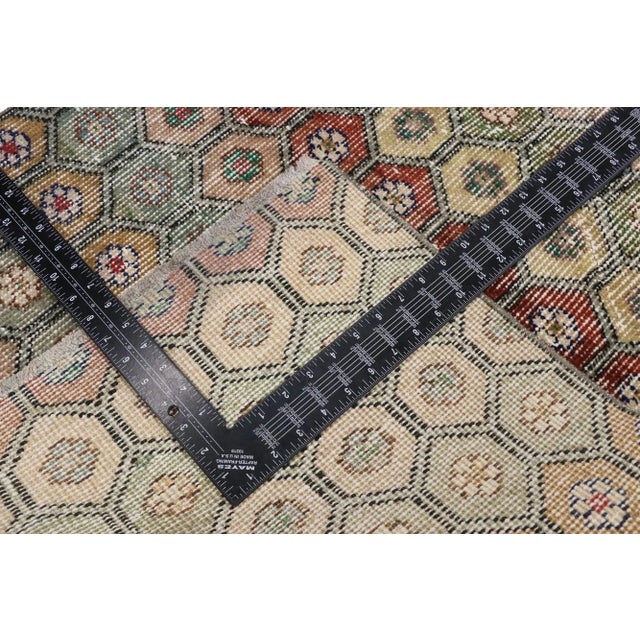 Mid 20th Century Vintage Turkish Sivas Rug - 02'09 X 04'09 For Sale - Image 5 of 10