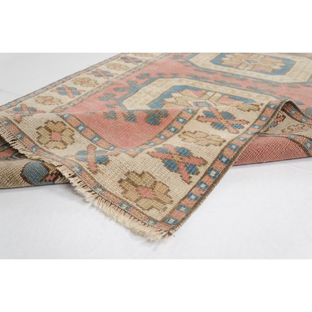 Textile Mid 20th Century Oushak Geometric Anatolian Runner For Sale - Image 7 of 10