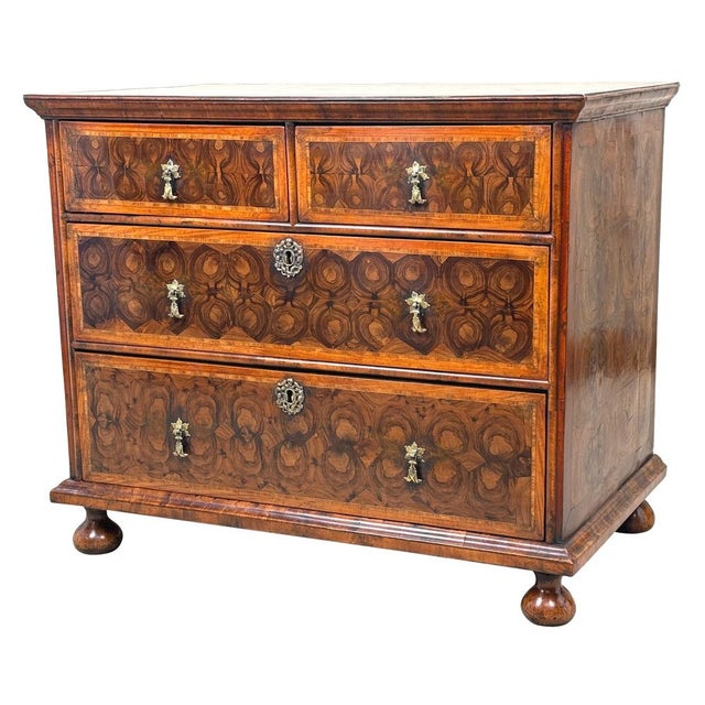 Antique William & Mary Oyster Veneered Chest of Drawers, 1690 For Sale - Image 15 of 15